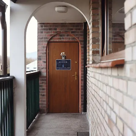 Elizjum Nad Termami Cieplice Apartament *